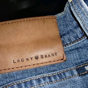 Lucky Brand Classic Blue Denim Jeans with Leather Patch